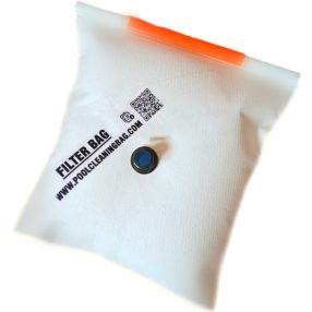 curățarea piscinei, curățarea apei piscinei,